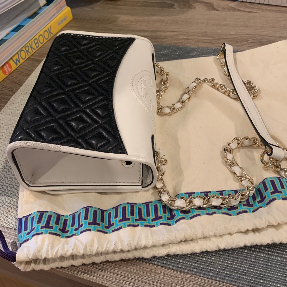 Cute Tory Burch Crossbody - Picture 5 of 13